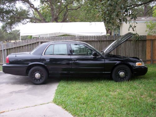 2005 ford crown vic police interceptor runs/drives great