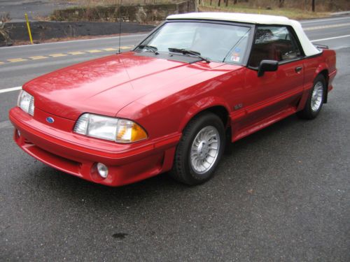 1988 ford mustang gt convertible 8k  miles  v-8 5.0l clean auto check