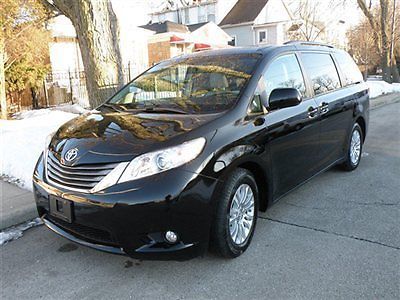 2013 toyota sienna xle ltd. one owner! leather,rear camera,blind spot, low resv!