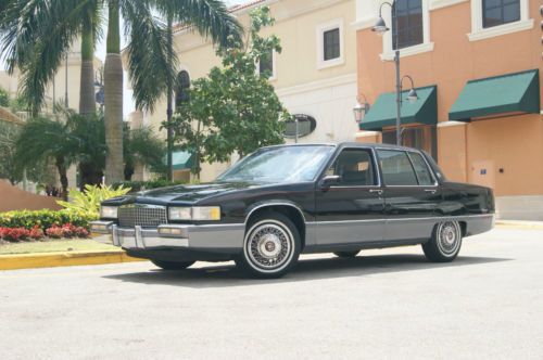 1990 cadillac fleetwood base sedan 4-door 4.5l 1 owner super clean !!!! mint