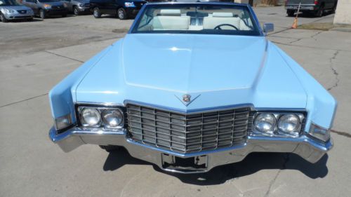 Only 4k miles! beautiful inside &amp; out! don&#039;t miss out on this classic cadillac!!