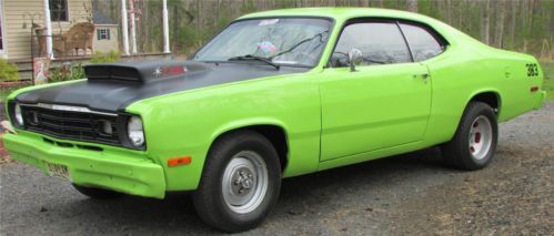 1974 plymouth duster 383 - rare collector&#039;s car nice condition- turn some heads!