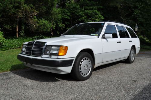 Gleaming 1993 mercedes benz 300te wagon loaded 110k clean carfax &amp; icy a/c 3 row