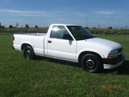 1999 chevrolet s10 base standard cab pickup 2-door 4.3l