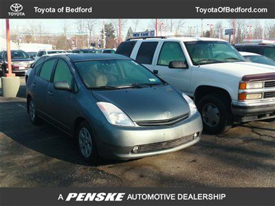 2004 toyota prius as is low reserve