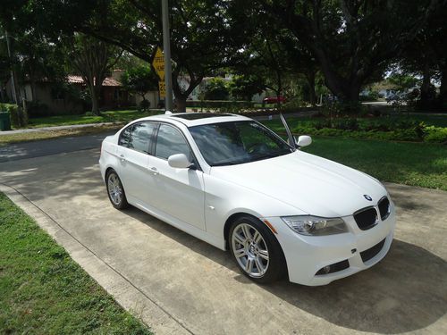 Bmw 328i 2009 withe, sport packeage, with 38500 miles