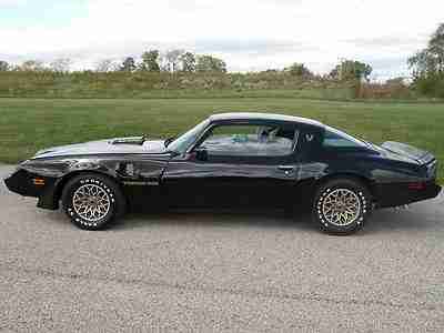 1979 Trans Am Black w/gold decal automatic V8 6.6 liter Back buckets w/center, image 8