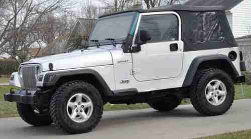 Buy used 2003 Jeep Wrangler TJ Sport 6 Cylinder 5 Speed Manual Silver