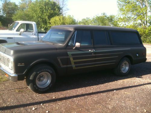 Custom 1969 chevy 3 door suburban 383 stroker 700r4 unique great looking suv