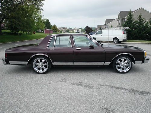 85' chevy caprice classic*donk*very sharp*