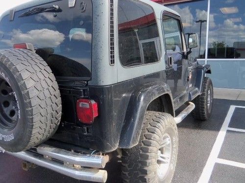2000 jeep wrangler sahara