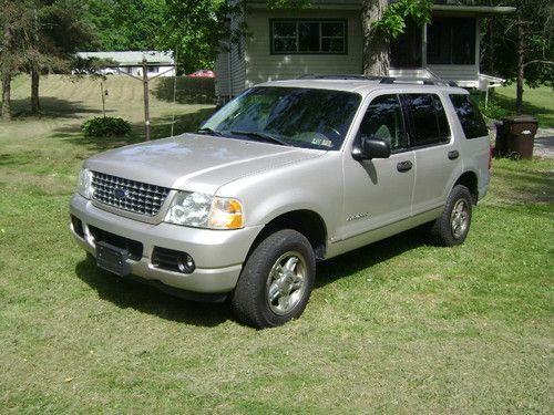 2004 ford explorer xlt - 3rd row seat - pa inspection good till 10/13