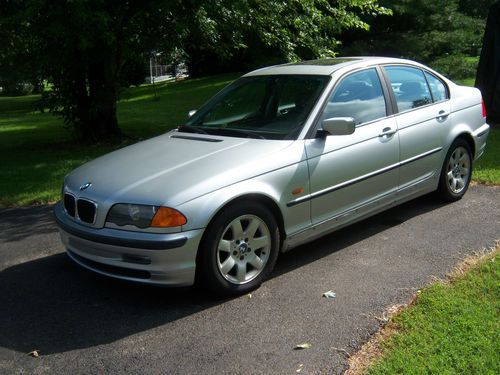 Silver  2000 bmw 323i