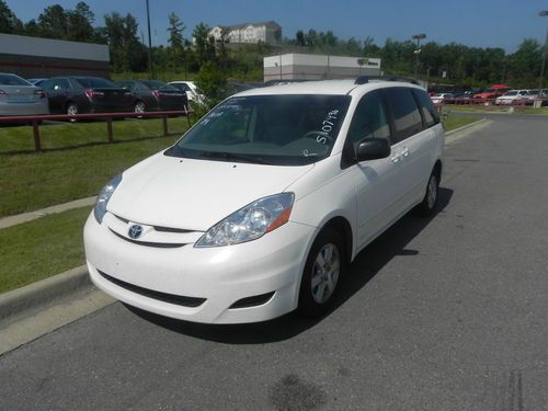 2008 toyota sienna le van 3.5l one owner! clean car fax!