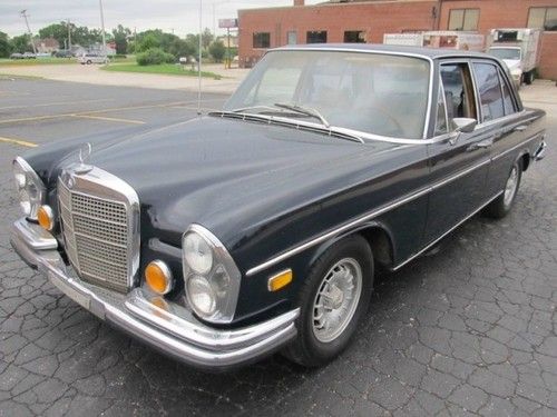 1970 mercedes-benz 280 se  with additional parts car