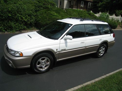 1998 subaru legacy outback limited low miles serviced extremely clean