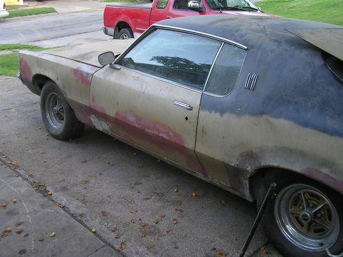 Pontiac grand prix 2 door 1969 project vehicle v8 auto