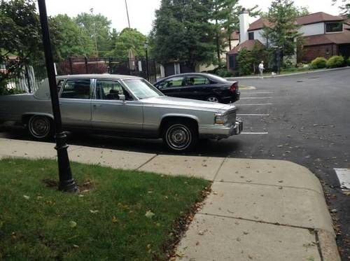 1991 cadillac fleetwood broughham