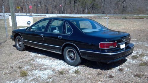 1995 chevrolet caprice classic sedan 4-door 5.7l