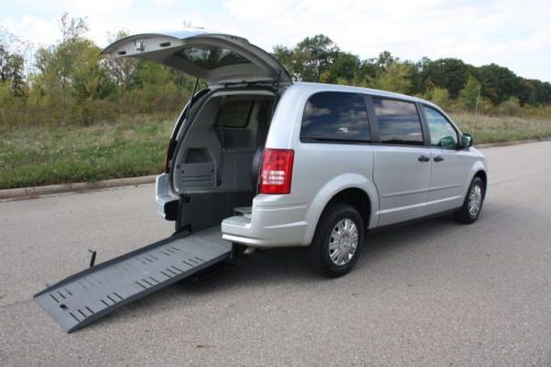 Buy Used 08 Chrysler Town Country Handicap Accessible Wheelchair Van 