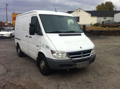 2006 dodge sprinter 118 wb low roof, mechanically perfect. drives like new!