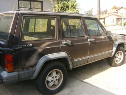 1989 jeep cherokee laredo 4x4 4.0 liter 4 door brown