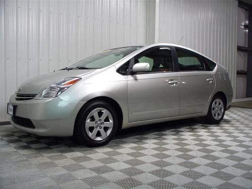 2004 toyota prius hybrid