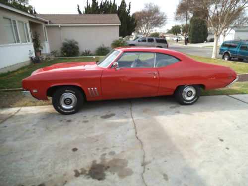 1969 buick skylark custom hardtop 2-door