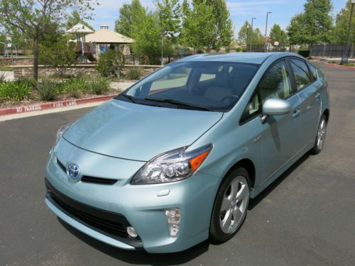 2013 toyota prius hybrid level five only 1k miles nav camera leather bleutooth!