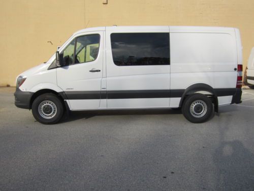 New 2014 mercedes-benz sprinter crew/ van (5 passenger) 144&#034; wb.