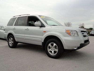 Se suv 3.5l 3-row - all the toys - we finance! -  dvd