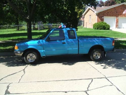 1994 ford ranger xlt extended cab 2 wheel drive 4.0 liter automatic
