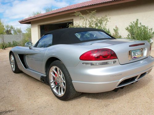 2004 dodge viper only 7000 miles!
