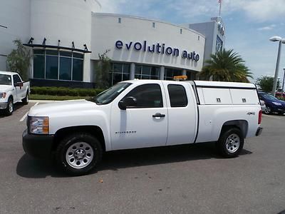 One owner work truck pull out truck bed interior partition power locks &amp; windows