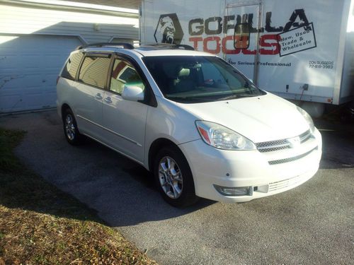 2004 toyota sienna xle limited awd