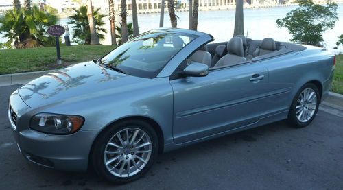 2007 volvo c70 hard top convertible, only 47000 miles, almost mint perfect!