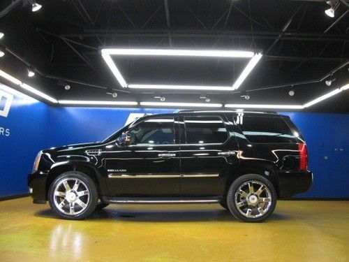 Cadillac escalade luxury 2wd 22 inch wheels cooled seats third row nav cam