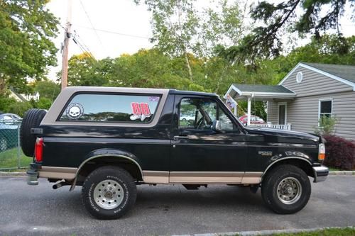 1996 ford bronco eddie bauer edition 5.8 litre v-8, 4 wheel dr.