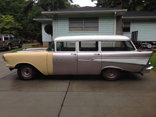 1957 chevy 4-door wagon - driver w/ tons of extras including '57 283 v8