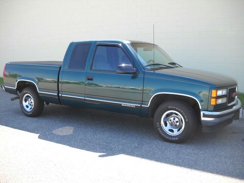 Gmc sierra c1500 silverado 72,000 original miles original paint mint cream puff