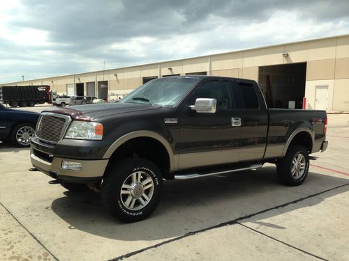 2005 ford f-150 xlt extended cab pickup 4-door 5.4l lariat