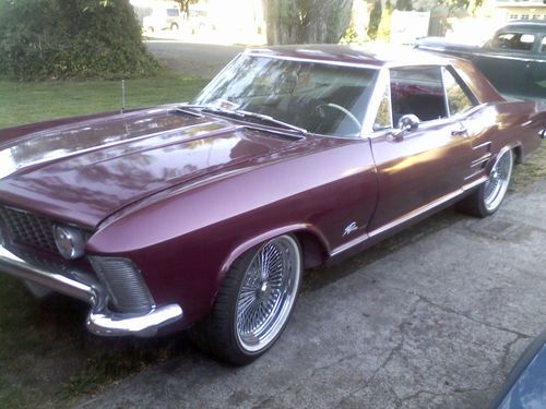 1963 buick riviera wildcat - great for the collector!