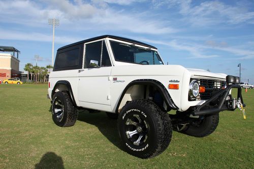 1977 ford bronco sport ** a/c, pwr steering, hydro boost, navigation**