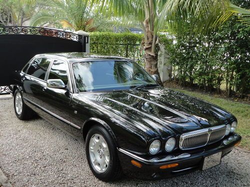 2001 jaguar vanden plas luxury edition " low miles "