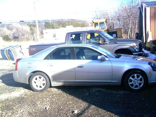2006 cadillac cts like new only 23000 mile on it