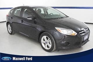 13 ford focus hatchback se, mytouch, great fuel economy, very low miles!