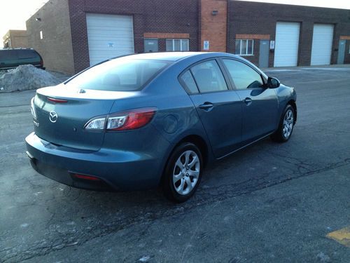 2011 mazda 3 i sport with only 7k miles!!! gas saver!! salvage!! no reserve!!!