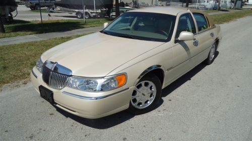2001 lincoln town car signature limited edition 1 local owner 77k no reserve