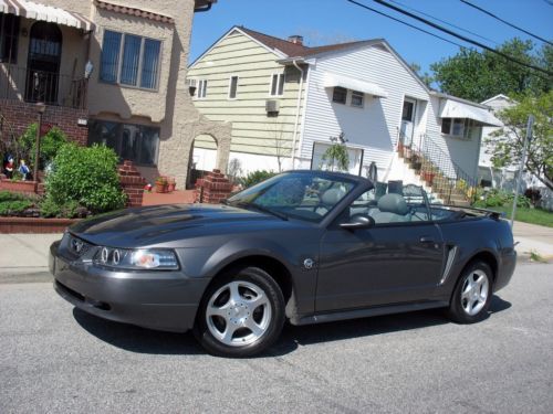 ???3.9l v6 convertible, leather, extra clean, just 66k mls, runs/drives great!