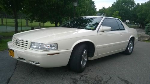 2002 cadillac eldorado etc low mileage superb condition!!!